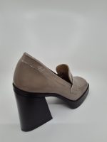 KMB PUMP TAUPE